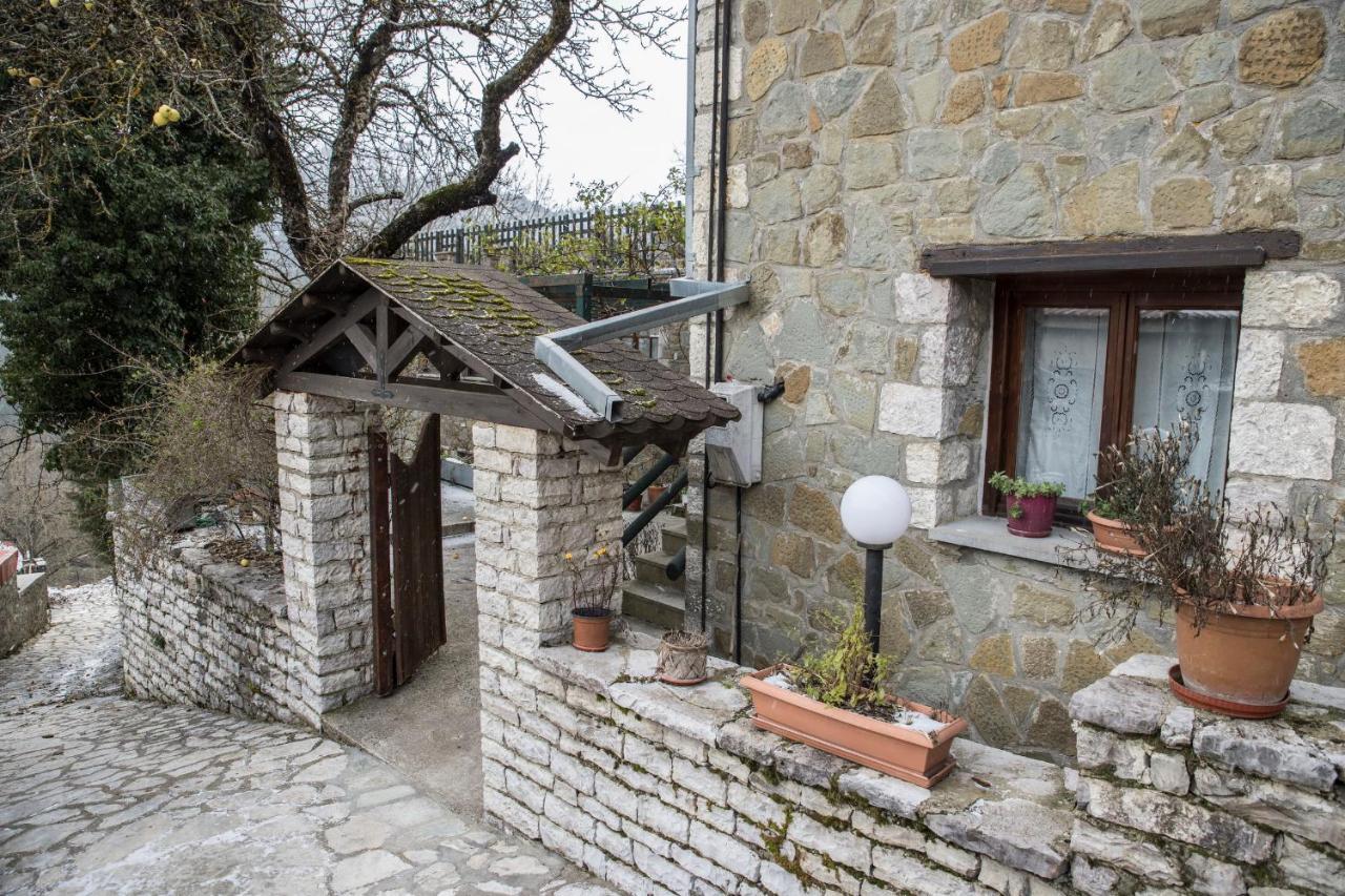Neraïdochóri Ξενώνας Πατρικό מראה חיצוני תמונה
